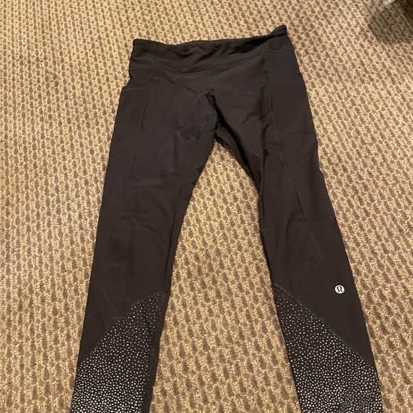 Lululemon cropped tights - Picture 2 of 3